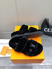 Louis Vuitton Fur Flat Sandals In Black - 4