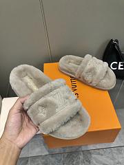 Louis Vuitton Fur Slipper In Gray - 2