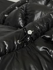 Moncler Puffer Jacket In Black - 5