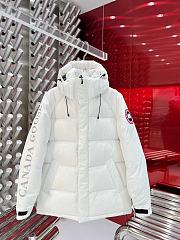 Canada Goose Expedition parka in white - 1