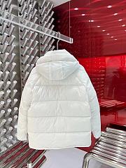 Canada Goose Expedition parka in white - 3