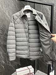 Moncler Iseran jacket in gray - 2