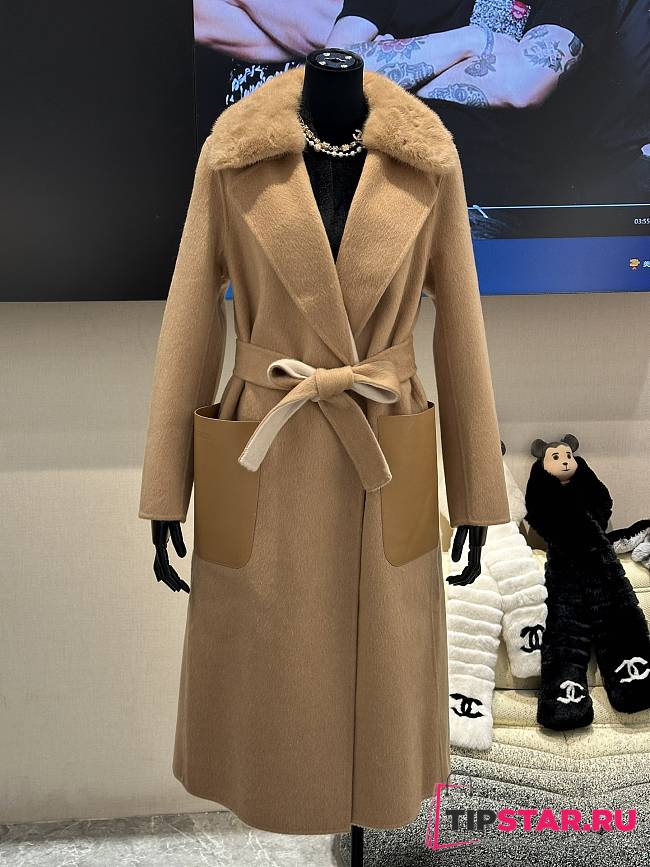 Fendi Cashmere Coat With Fur Collar Brown - 1