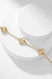 Van Cleef & Arpels Alhumbra Vintage Necklace Gold Tone In Gold - 4