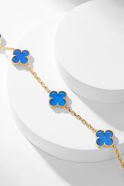 Van Cleef & Arpels Alhumbra Vintage Necklace Gold Tone In Blue - 4