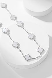 Van Cleef & Arpels Alhumbra Vintage Necklace Silver Tone In White - 3