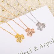 Van Cleef & Arpels Necklace 01 - 2