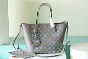 Louis Vuitton Blossom MM Mahina perforated calfskin leather - 3