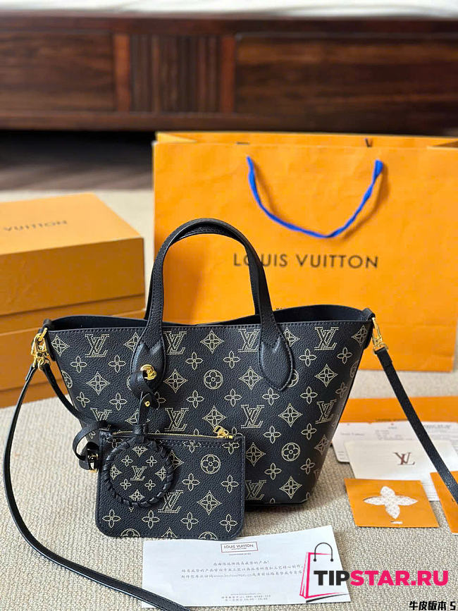 Louis Vuitton Blossom MM Mahina Black - 1