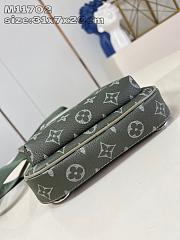 Louis Vuitton Avenue Monogram Macassar - 4