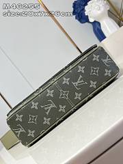 Louis Vuitton District Monogram Gradient - 6