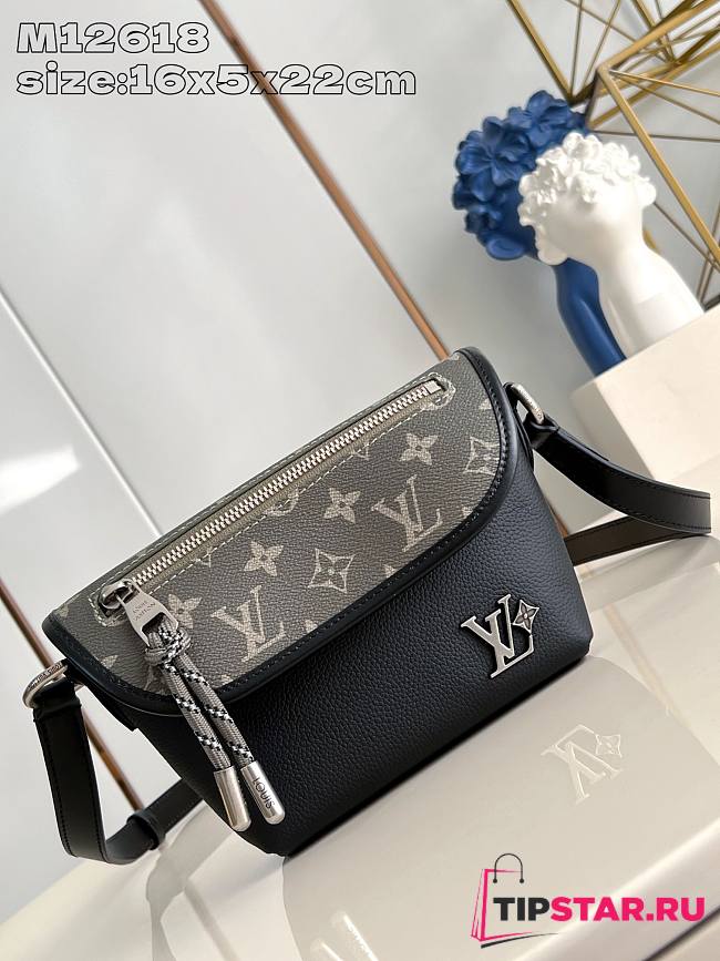 Louis Vuitton Pulse Wearable Wallet M12618 - 1