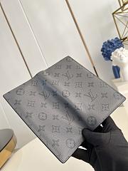 Louis Vuitton Brazza Monogram - 2