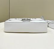 Fendi Baguette leather Fendi by Marc Jacobs bag white Size 27 cm - 5