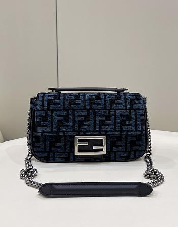 Fendi Baguette Chain Midi Bag Blue