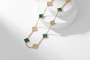 Van Cleef & Arpels Alhumbra Vintage Necklace Gold Tone In Green - 5