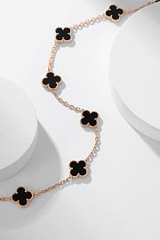 Van Cleef & Arpels Alhumbra Vintage Necklace Gold Tone In Black - 4