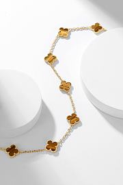 Van Cleef & Arpels Alhumbra Vintage Necklace Gold Tone In Orange - 4