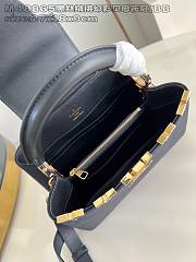 Louis Vuitton Capucines Taurillon Monogram M48865 - 4