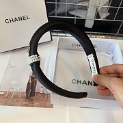 Chanel pearl headband in black/white - 3