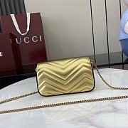 Gucci GG Marmont mini shoulder bag gold - 5