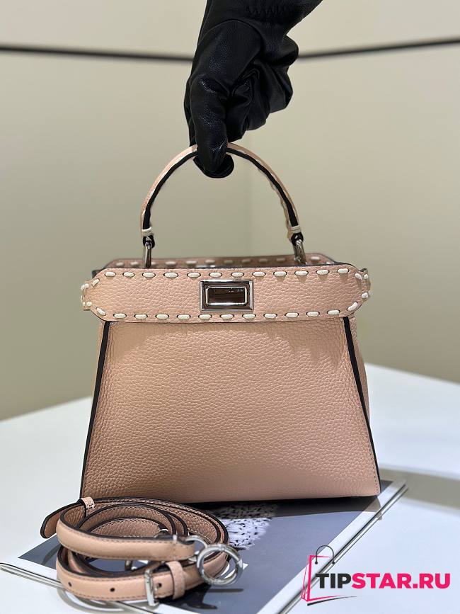 Fendi Peekaboo's iconic handbag light pink - 1