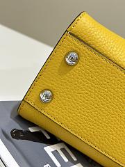 Fendi Peekaboo's iconic handbag yellow - 6