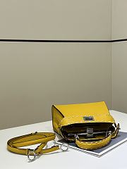 Fendi Peekaboo's iconic handbag yellow - 3