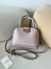 VALENTINO UNI GARAVANI ROCKSTUD SMALL HANDBAG IN GRAINY CALFSKIN PINK - 1