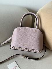 VALENTINO UNI GARAVANI ROCKSTUD SMALL HANDBAG IN GRAINY CALFSKIN PINK - 2