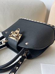 VALENTINO UNI GARAVANI ROCKSTUD SMALL HANDBAG IN GRAINY CALFSKIN BLACK - 5