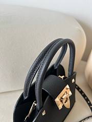 VALENTINO UNI GARAVANI ROCKSTUD SMALL HANDBAG IN GRAINY CALFSKIN BLACK - 4