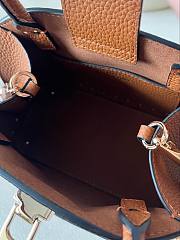 VALENTINO UNI GARAVANI ROCKSTUD SMALL HANDBAG IN GRAINY CALFSKIN BROWN - 6