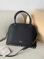 VALENTINO GARAVANI ROCKSTUD SMALL HANDBAG IN GRAINY CALFSKIN BLACK - 6