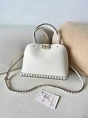 VALENTINO GARAVANI ROCKSTUD SMALL HANDBAG IN GRAINY CALFSKIN WHITE - 1