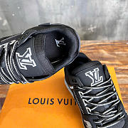 Louis Vuitton LV Trainers In Black - 4