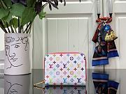 Louis Vuitton LV x TM Zippy Coin Purse Blanc Multicolored - 1