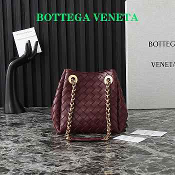 Bottega Veneta Small Parachute Shoulder bag in supple Intrecciato leather burgundy