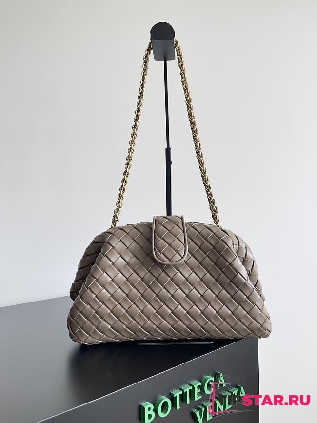 Bottega Veneta Lauren 1980 clutch in padded brown - 1