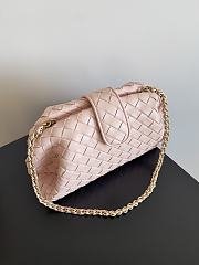 Bottega Veneta Lauren 1980 clutch in padded cameo - 6