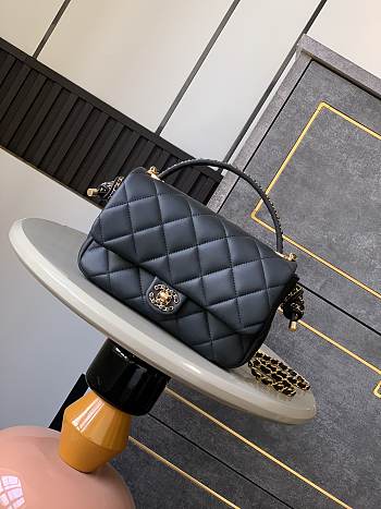 Chanel Classic Top handle Bag In Black