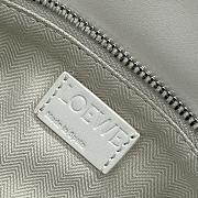 Loewe Puzzle bag in classic lambskin white - 3