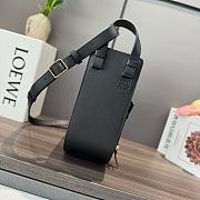 Loewe Slice bag in shiny calfskin black - 5