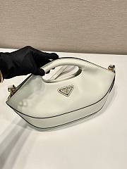 Prada Triangle-logo leather tote bag white - 2