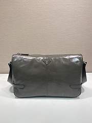 Prada Triangle logo messenger bag green - 1