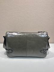 Prada Triangle logo messenger bag green - 5