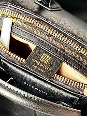 Givenchy Mini Antigona bag in Box leather black - 3