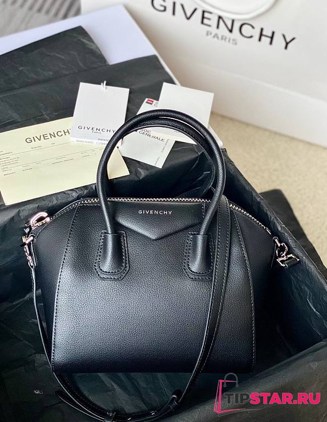 Givenchy Mini Antigona bag in Box leather dark blue - 1