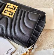 Givenchy Small 4G Liquid bag in quilted leather black - 5