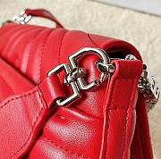 Givenchy Small 4G Liquid bag in quilted leather red - 4